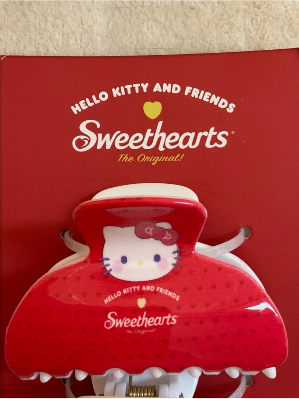 Hello Kitty Red & Multicolor Conversation Heart Hair Claw Set
